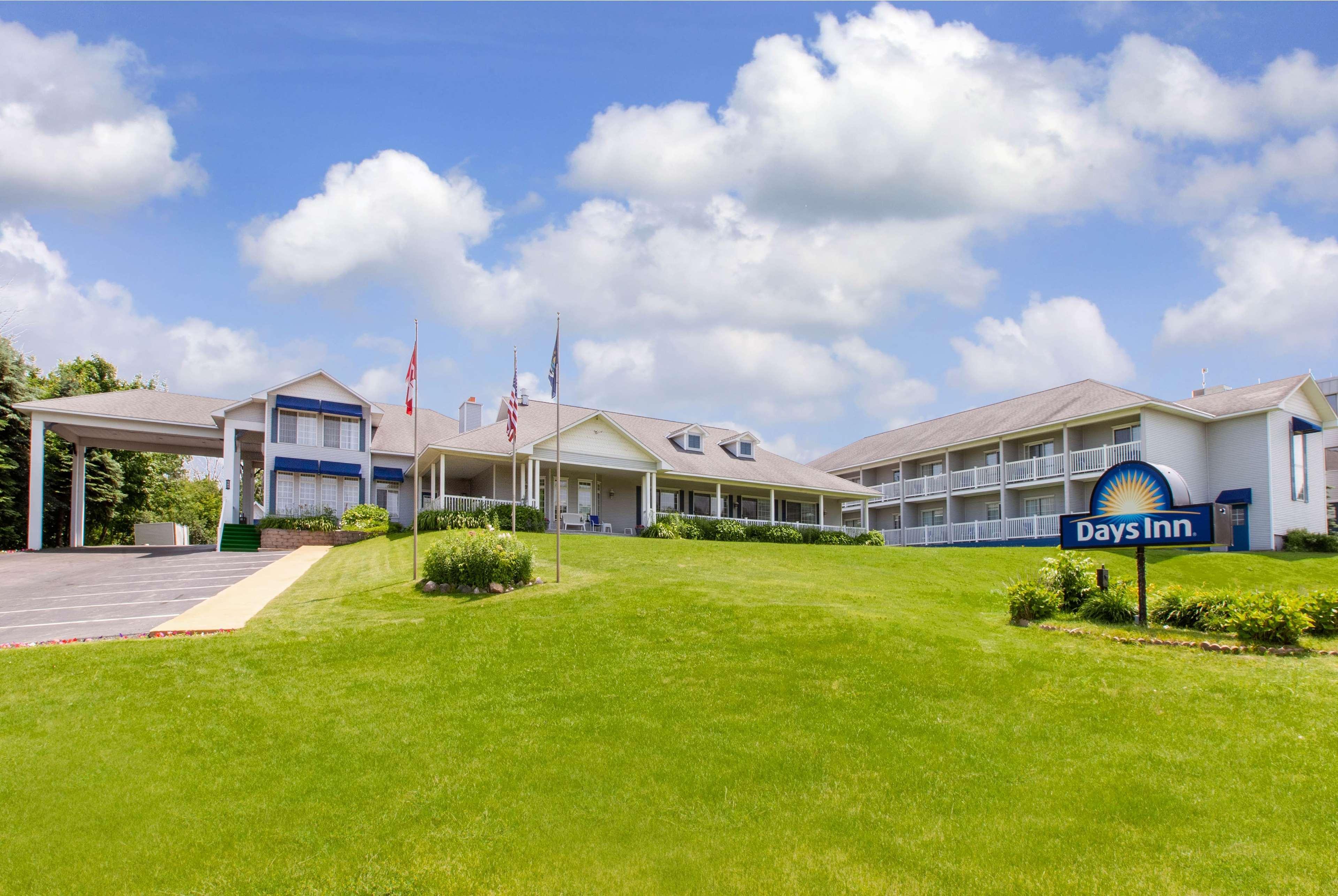 Days Inn By Wyndham Petoskey Exterior foto